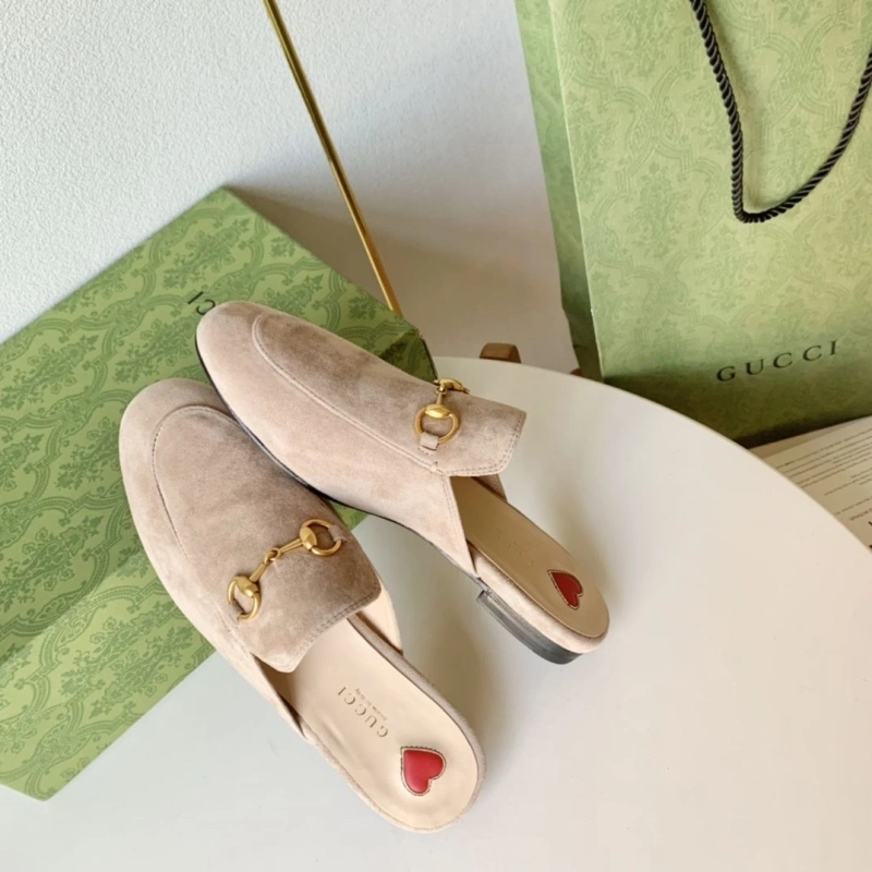 Efficient Gxccx Slippers 165382