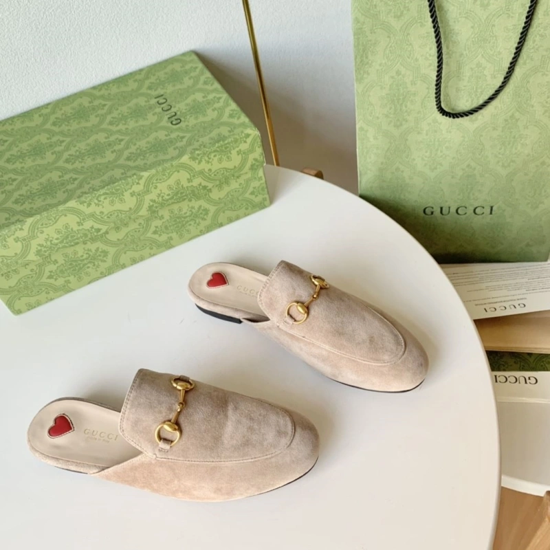 Efficient Gxccx Slippers 165382
