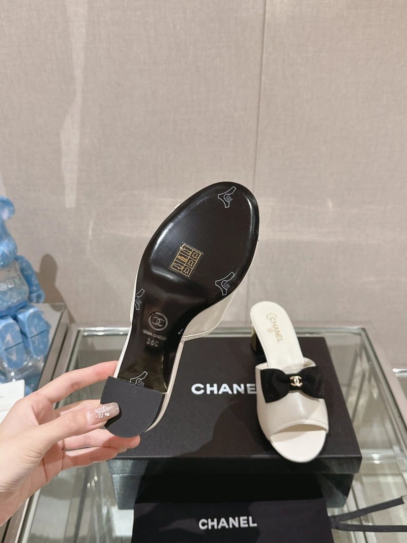 Sophisticated Chxnxl Slippers 132446
