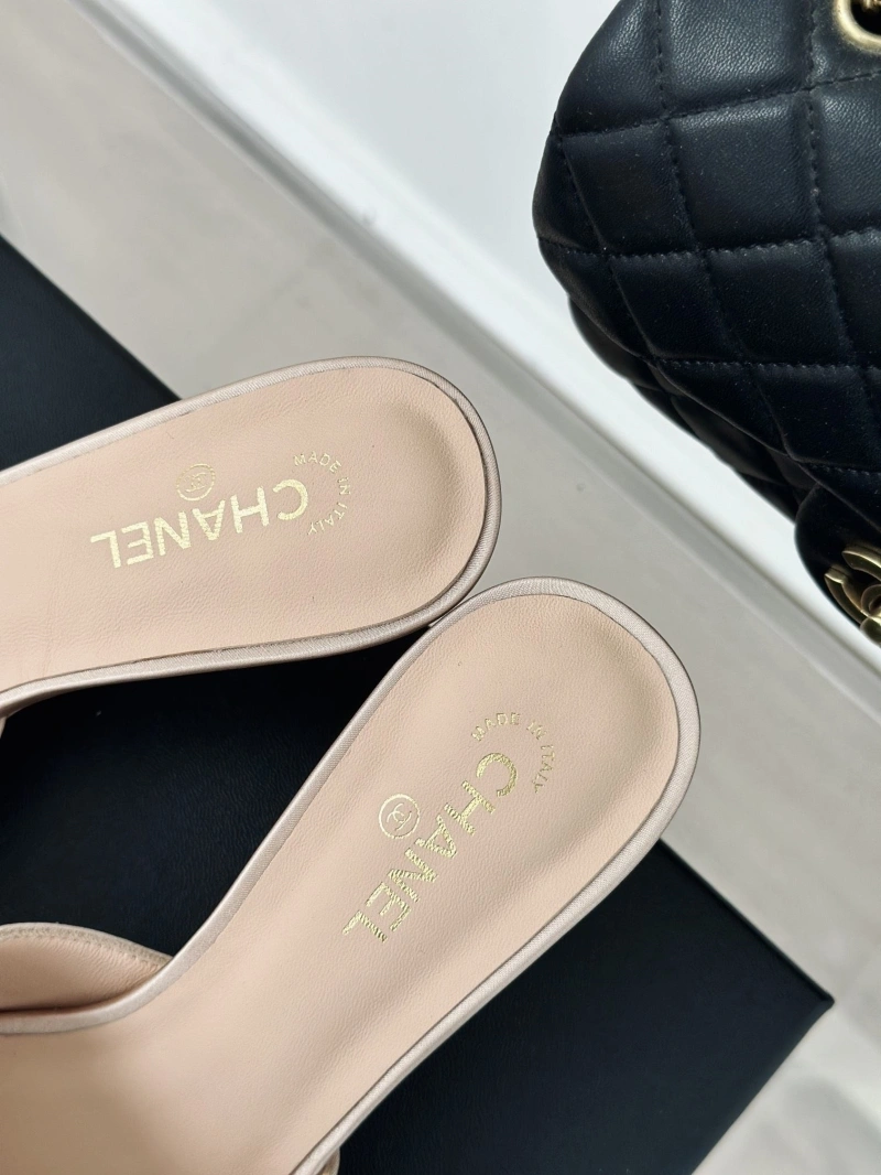 NewStyle Chxnxl High Heels 132894