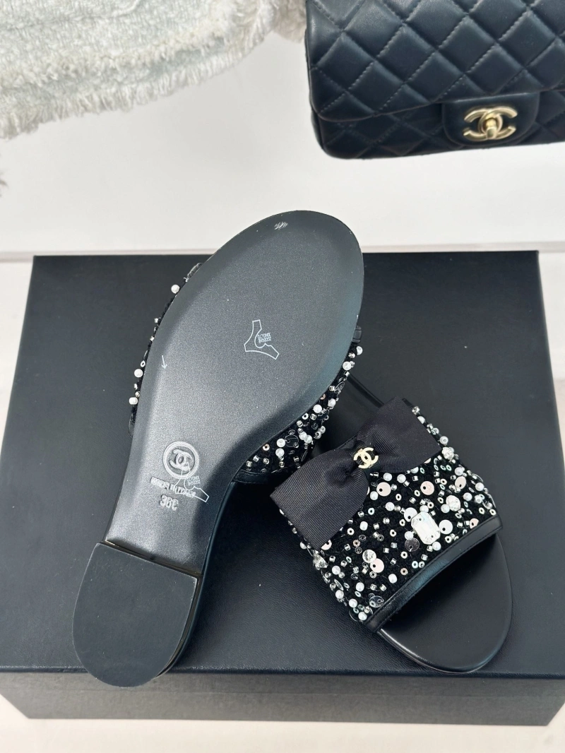 Soft Chxnxl Slippers 132439