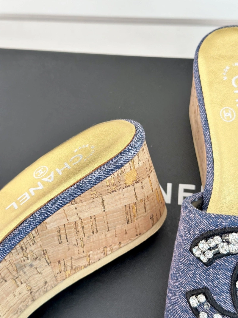 Efficient Chxnxl Slippers 132431