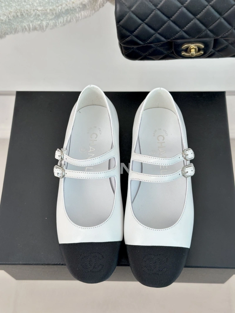 Chxnxl Flat Shoes ModernLook 133098