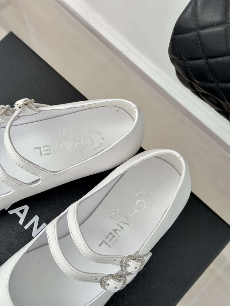 Chxnxl Flat Shoes ModernLook 133098