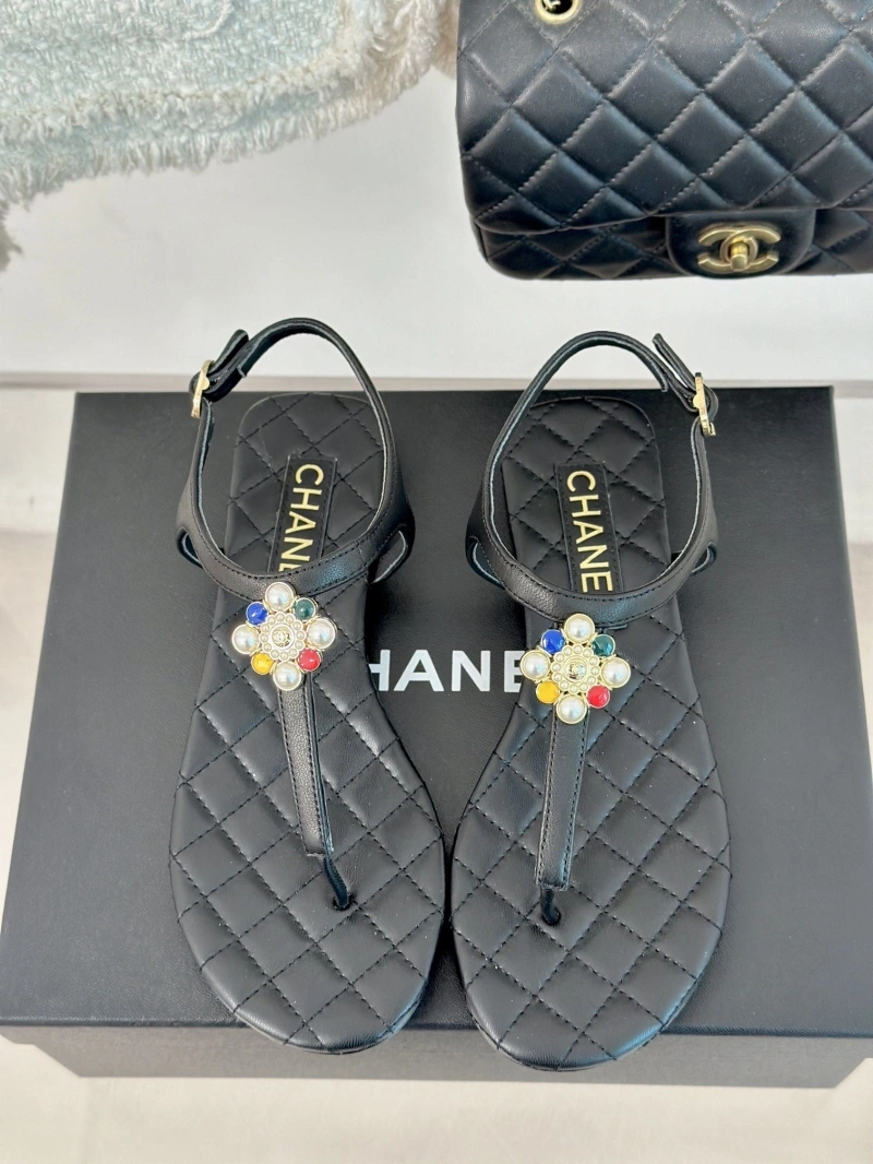 Classic Chxnxl Sandals 132657