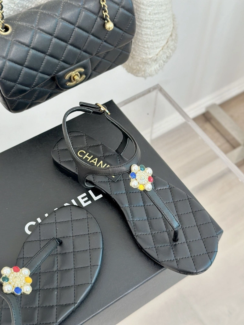 Classic Chxnxl Sandals 132657