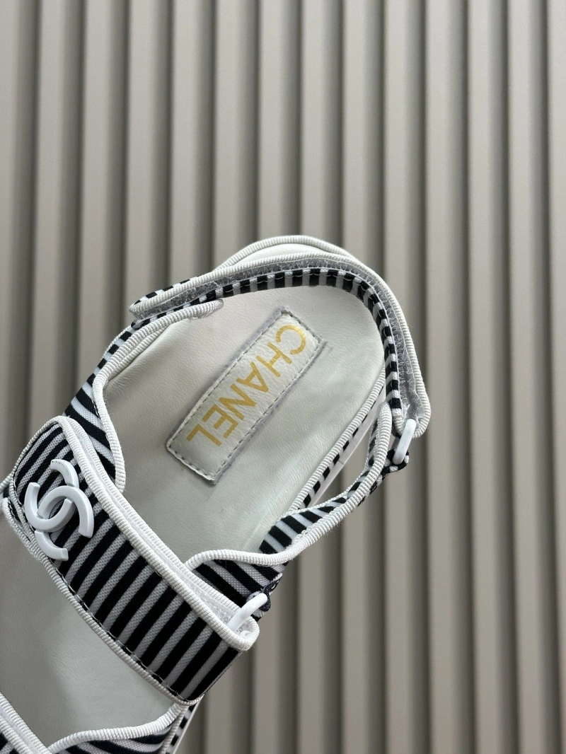 Chxnxl Sandals ModernLook 132649