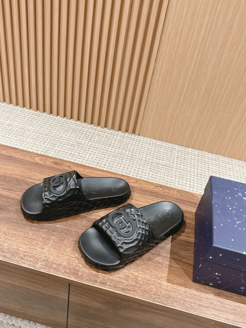 Versatile Gxccx Slippers 165386