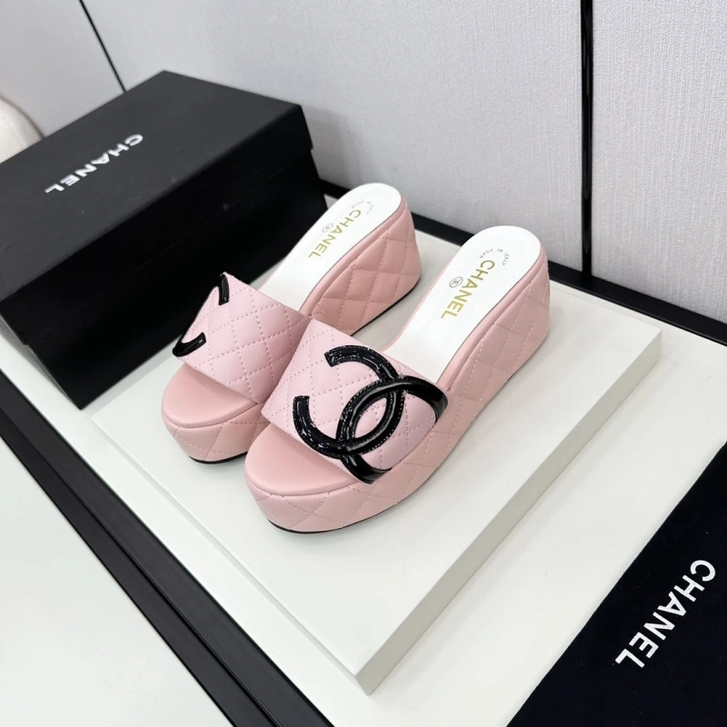 Efficient Chxnxl Slippers 132418
