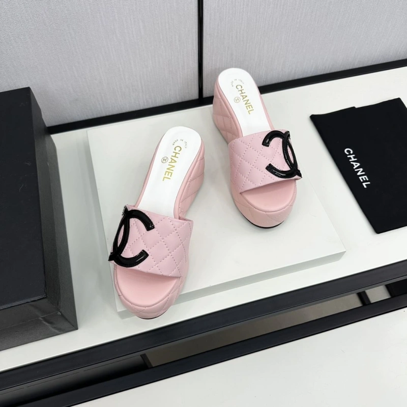 Efficient Chxnxl Slippers 132418