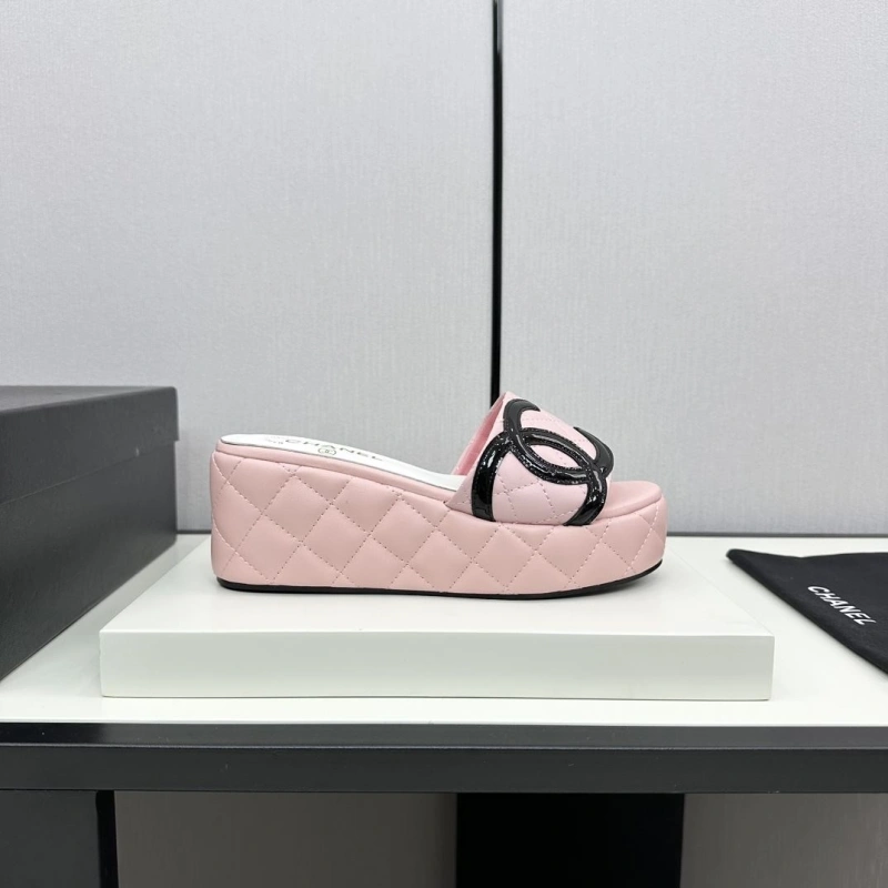 Efficient Chxnxl Slippers 132418