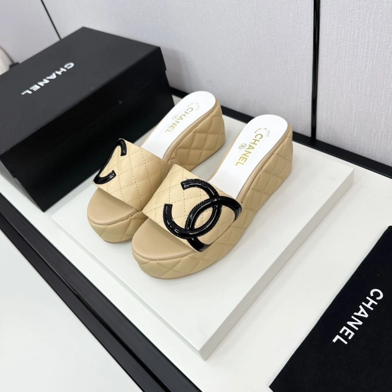 Sophisticated Chxnxl Slippers 132426