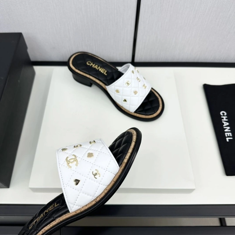 Chxnxl Slippers Classic 132429