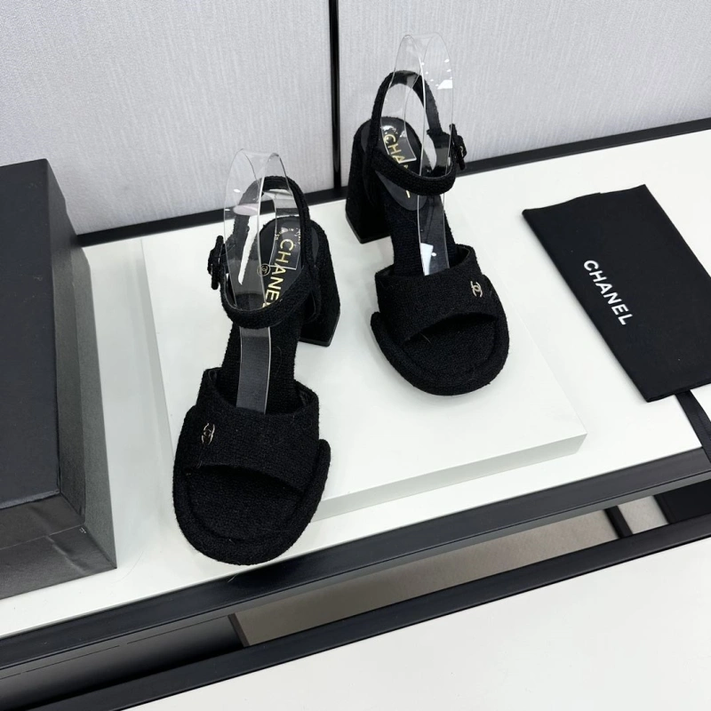 EyeCatching Chxnxl High Heels 132878