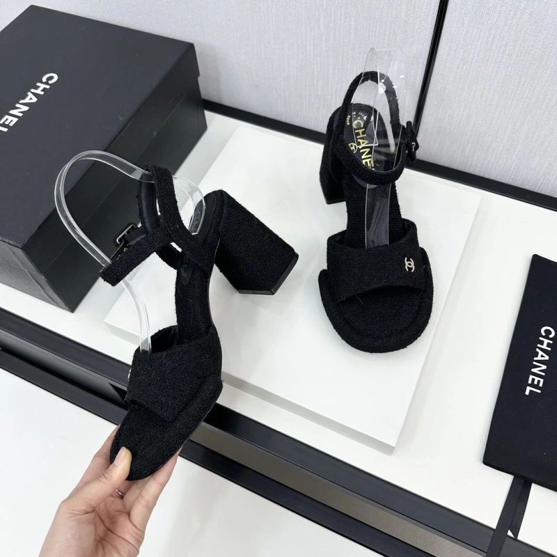 EyeCatching Chxnxl High Heels 132878