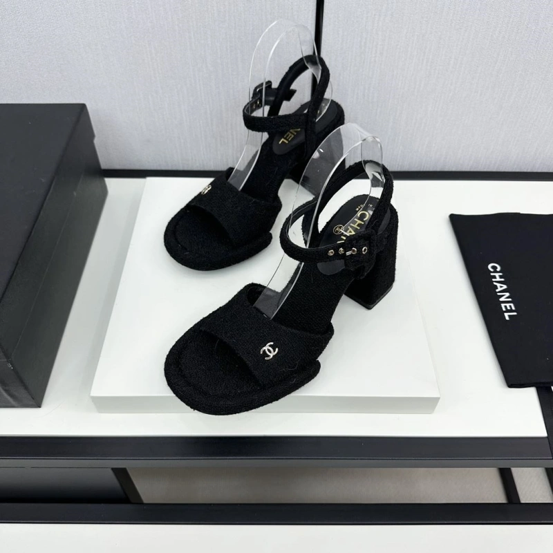 EyeCatching Chxnxl High Heels 132878