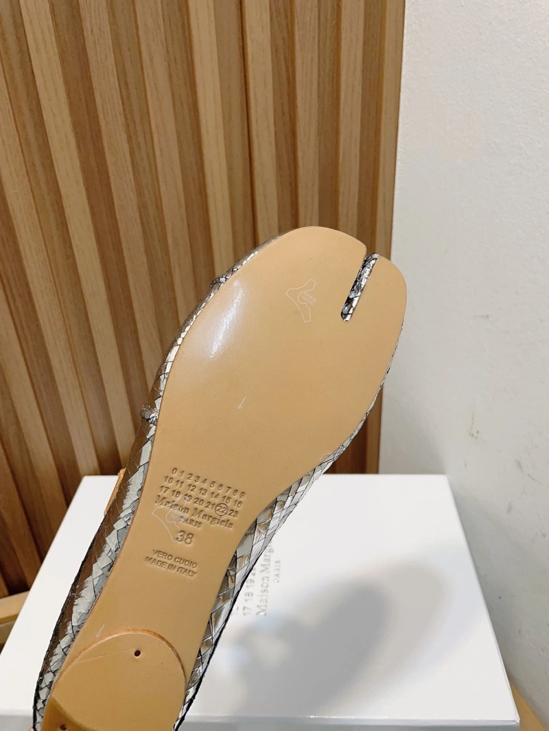 Othxr Slippers WellDesigned 216617