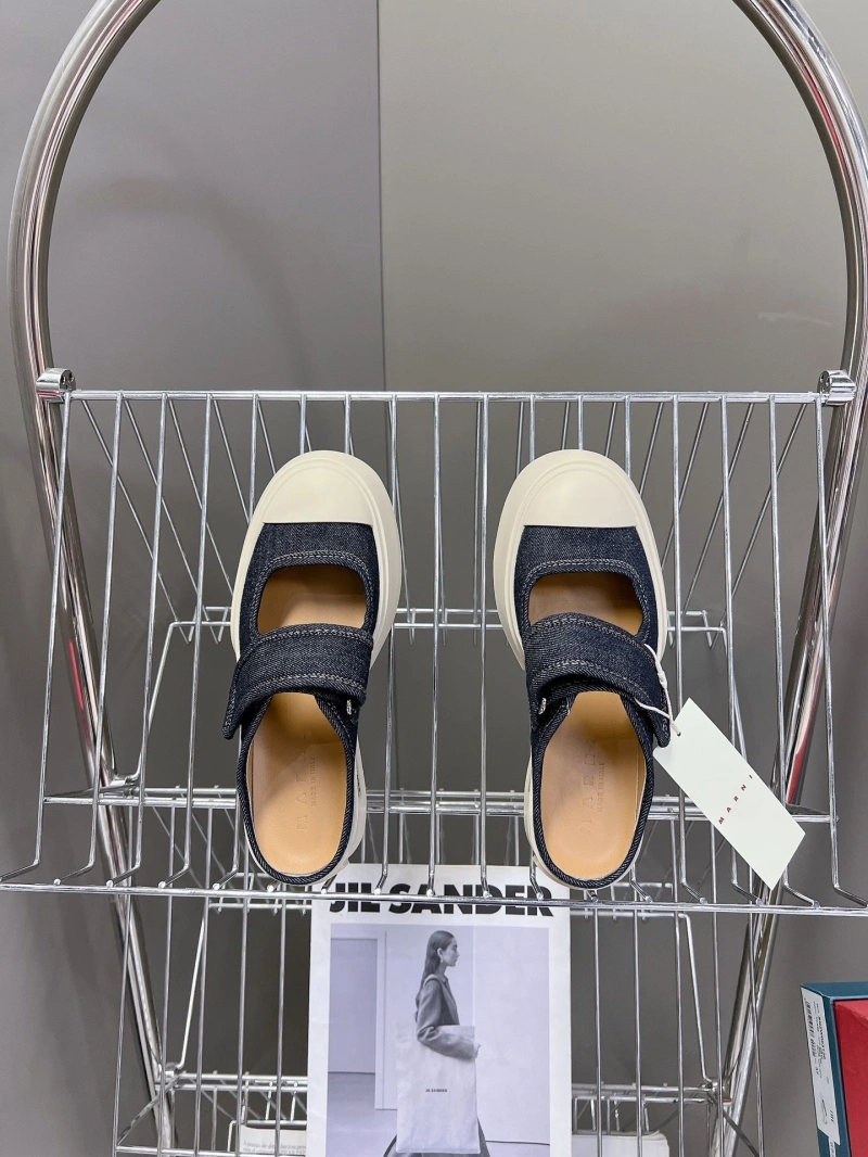 Othxr Slippers EyeCatching 216603