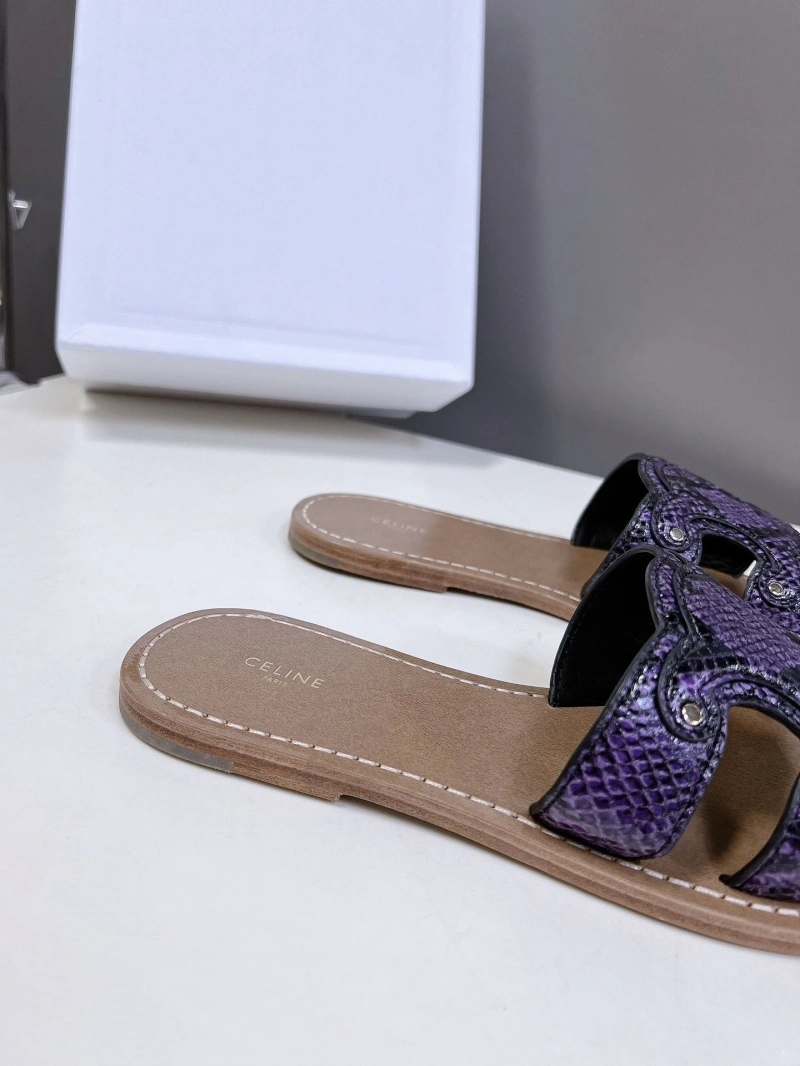 Durable Cxlxne Slippers 116800
