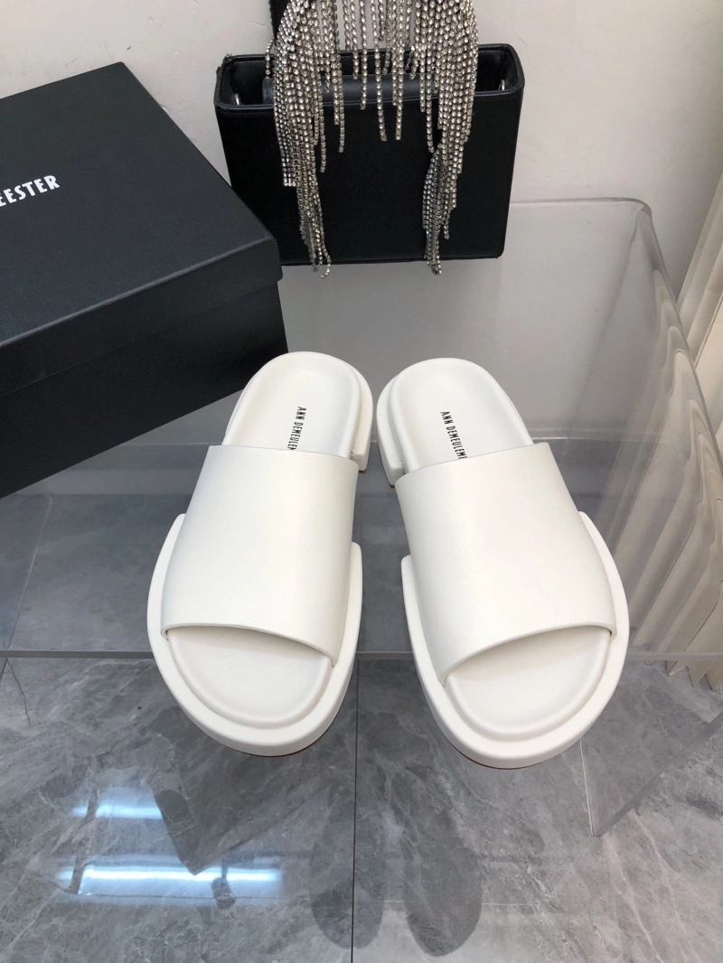 DailyWear Othxr Slippers 216613