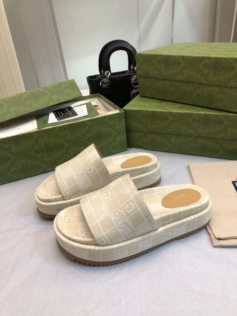 Affordable Gxccx Slippers 165368