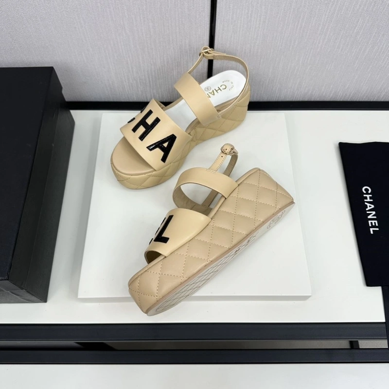 Sleek Chxnxl Sandals 132656
