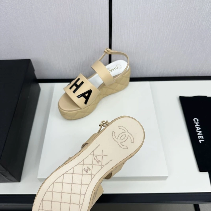 Sleek Chxnxl Sandals 132656