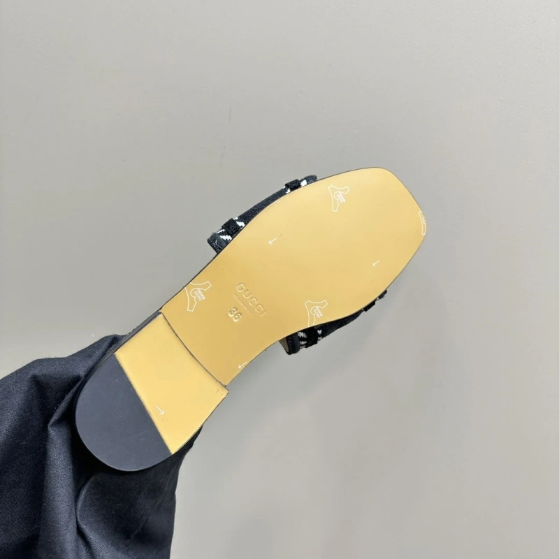 Trendy Gxccx Slippers 165366