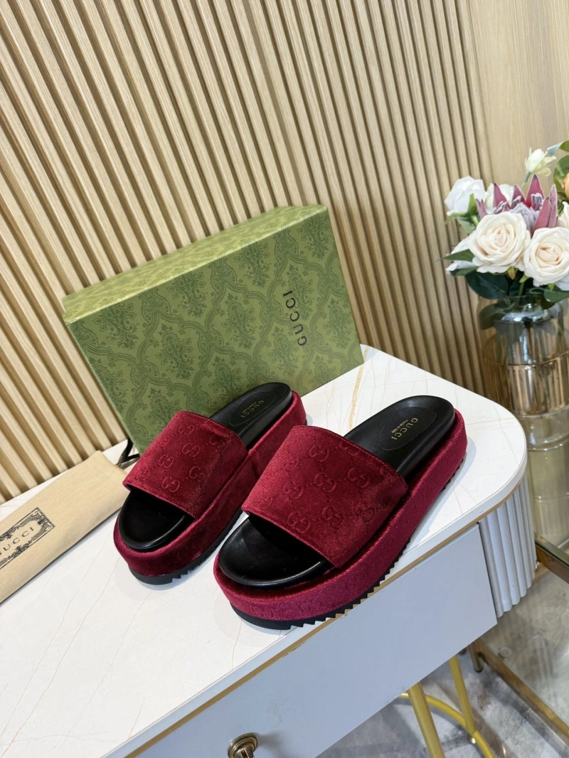 HighQuality Gxccx Slippers 165359