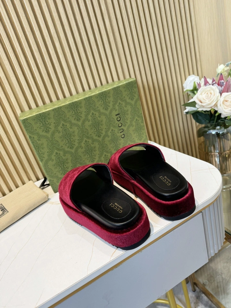 HighQuality Gxccx Slippers 165359
