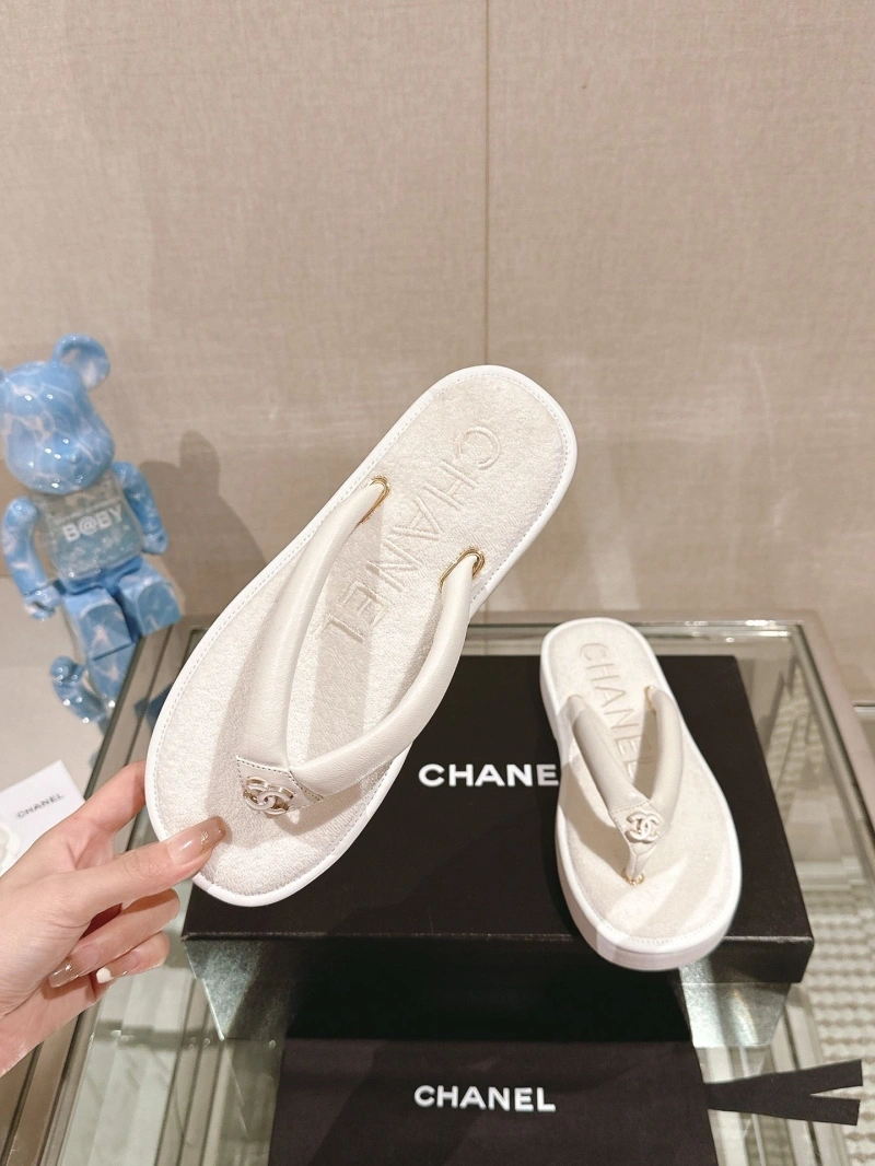 Sophisticated Chxnxl Slippers 132465