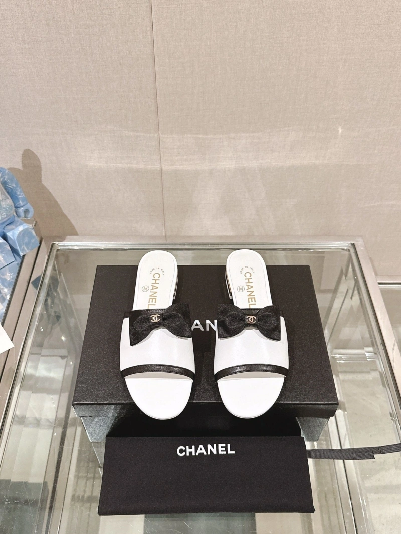 Reliable Chxnxl Slippers 132413