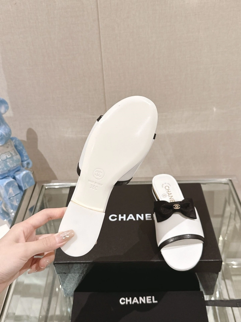 Reliable Chxnxl Slippers 132413