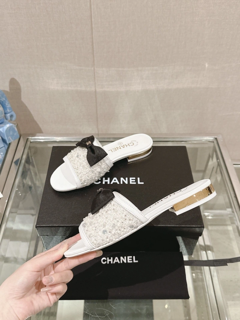 Practical Chxnxl Slippers 132409