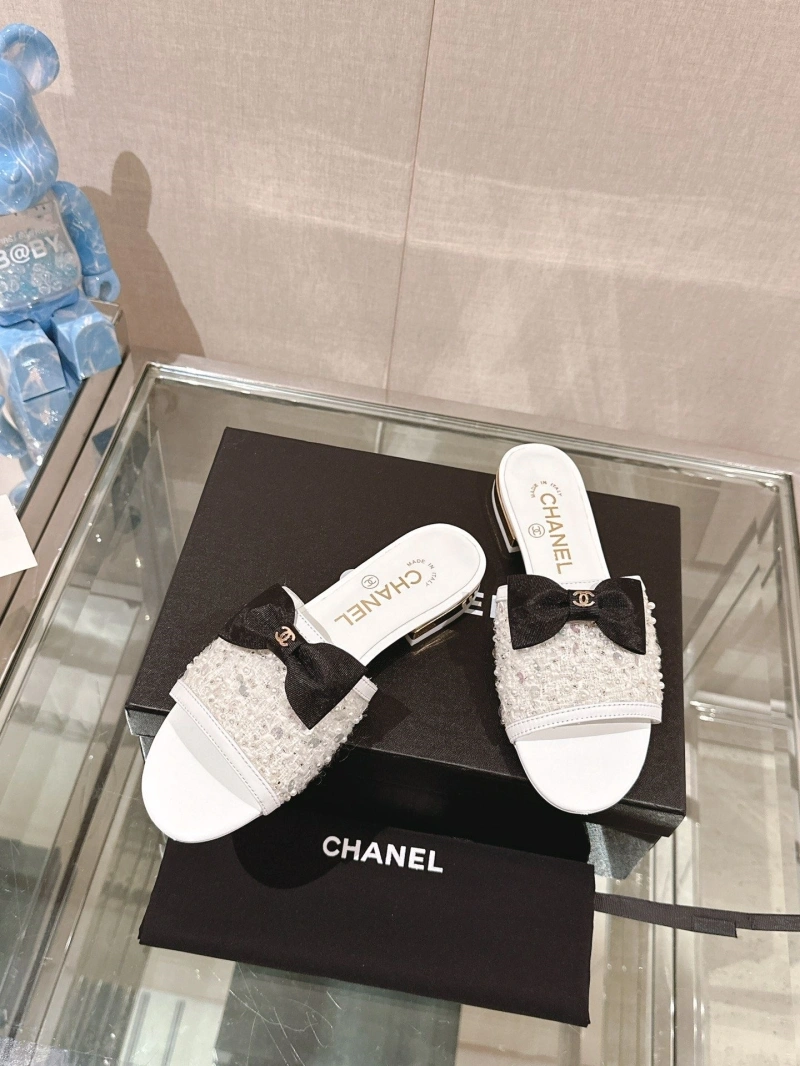 Practical Chxnxl Slippers 132409