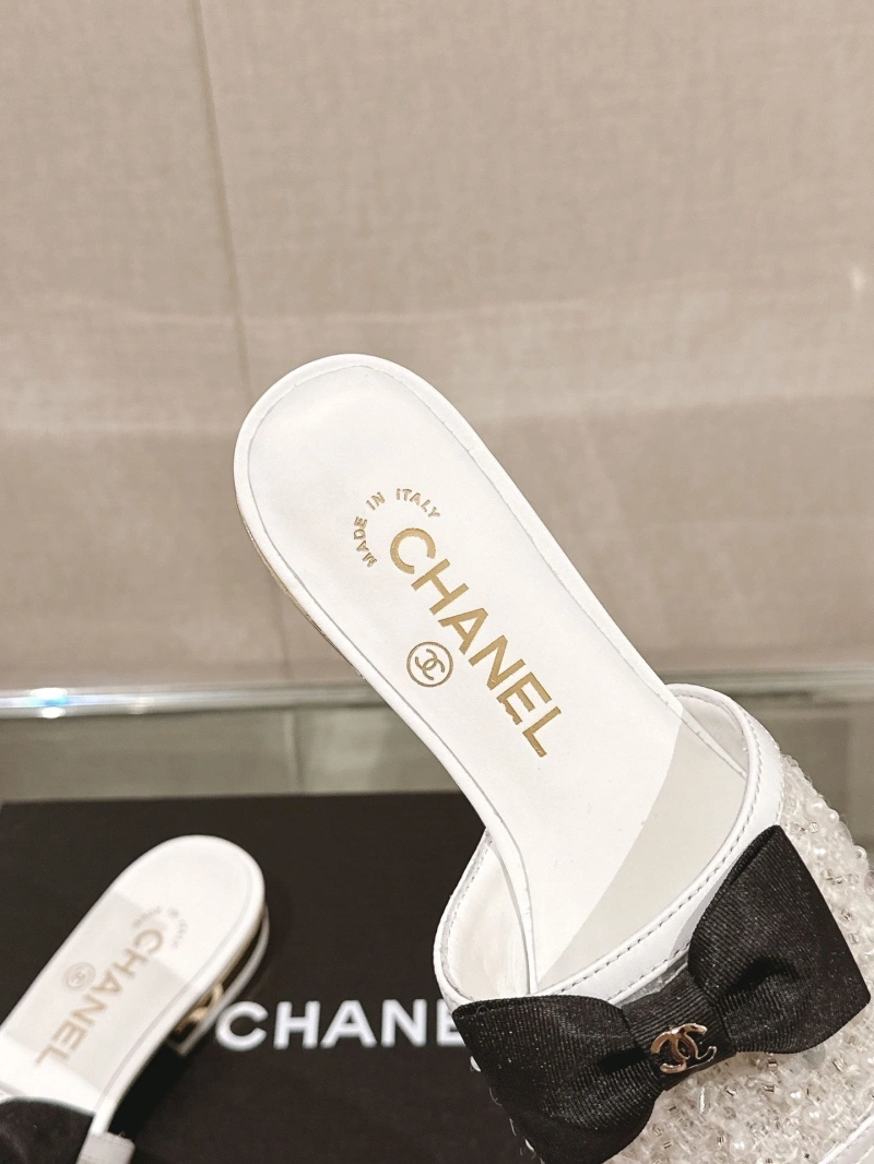 Practical Chxnxl Slippers 132409