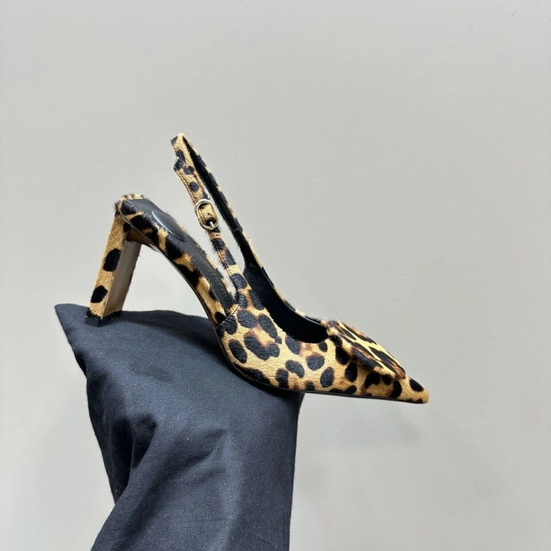 Breathable Othxr Slippers 216589