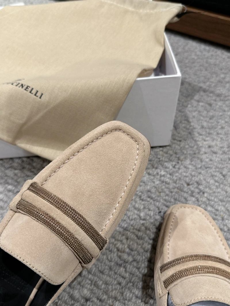 Sleek Chxnxl Slippers 132397