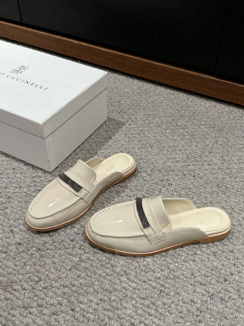 Elegant Chxnxl Slippers 132399