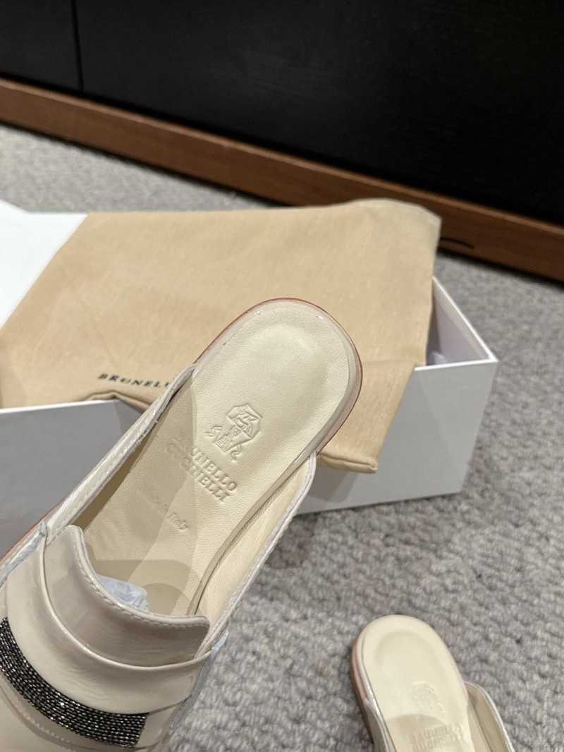 Elegant Chxnxl Slippers 132399