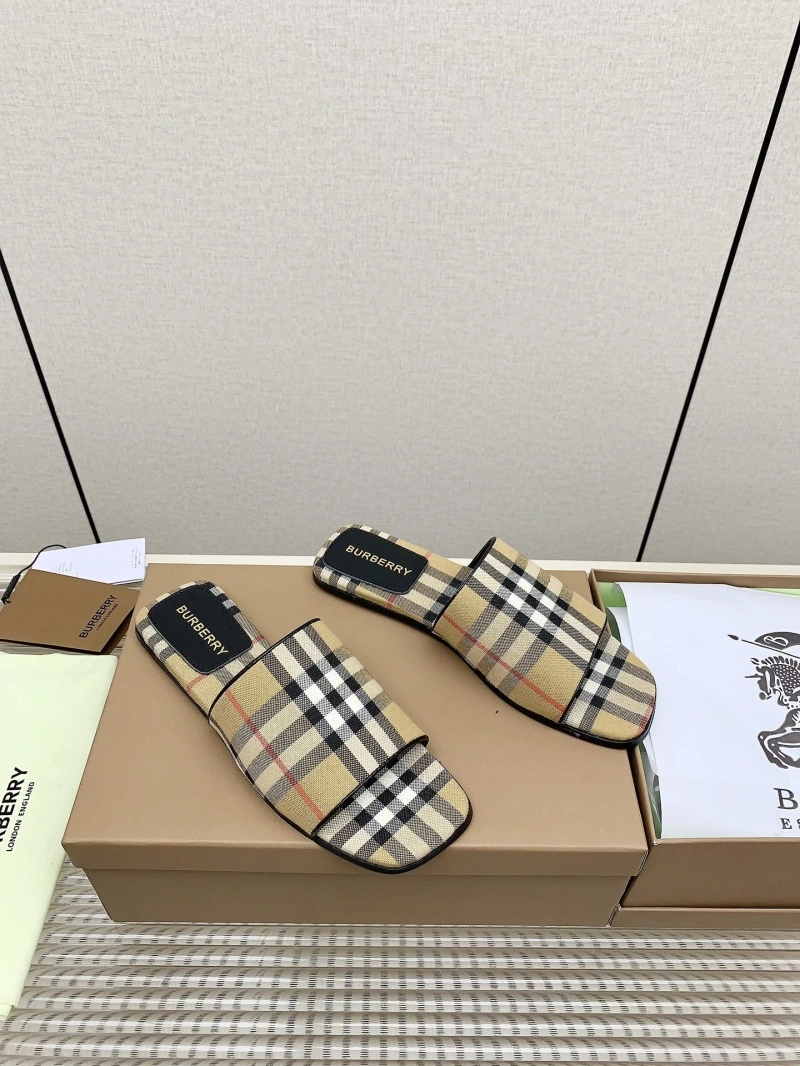 Bxrbxrry Slippers Timeless 115454