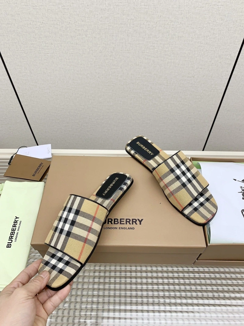 Bxrbxrry Slippers Timeless 115454