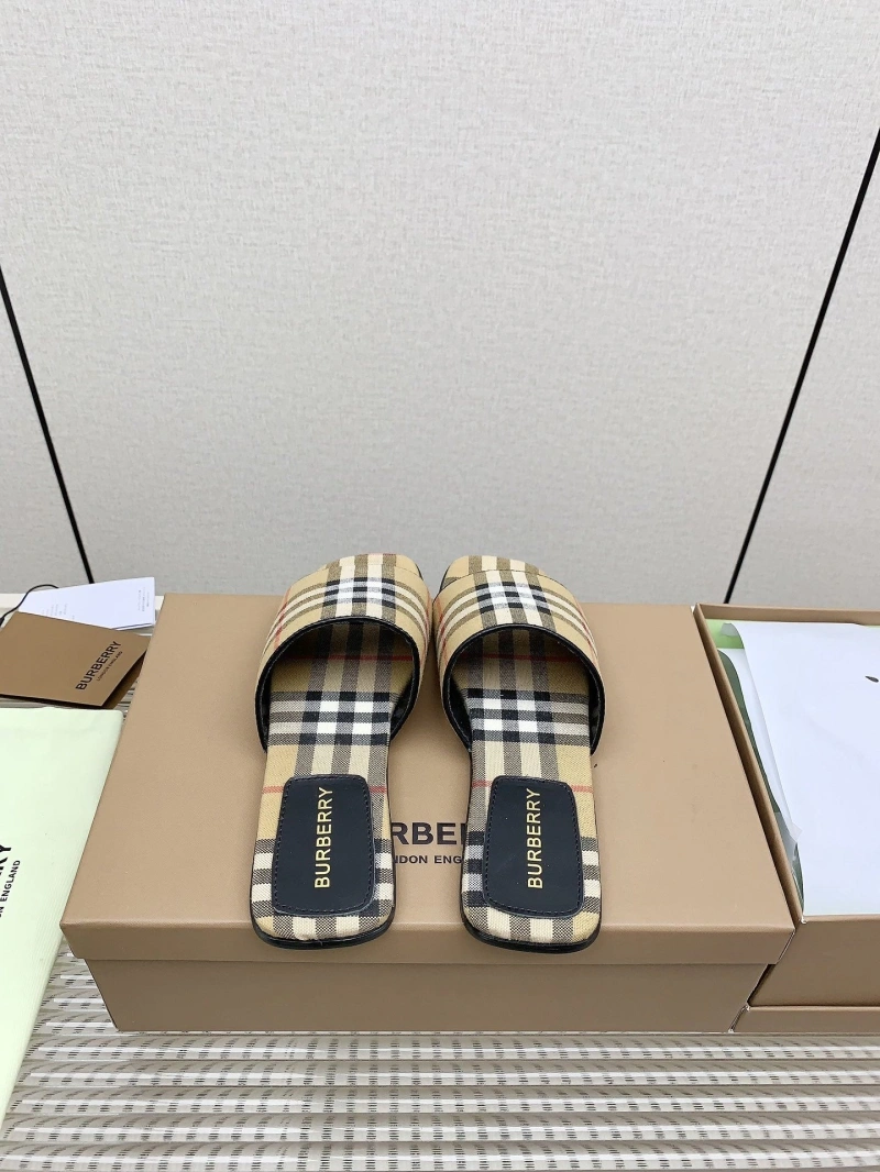 Bxrbxrry Slippers Timeless 115454