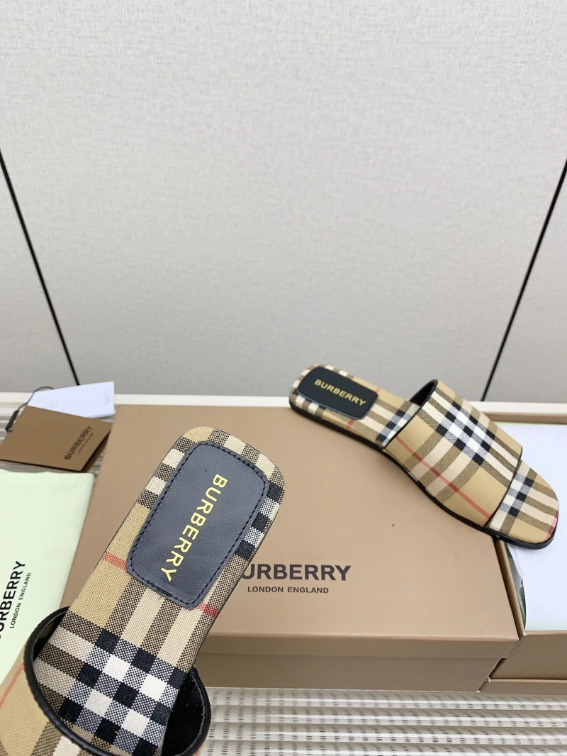 Bxrbxrry Slippers Timeless 115454