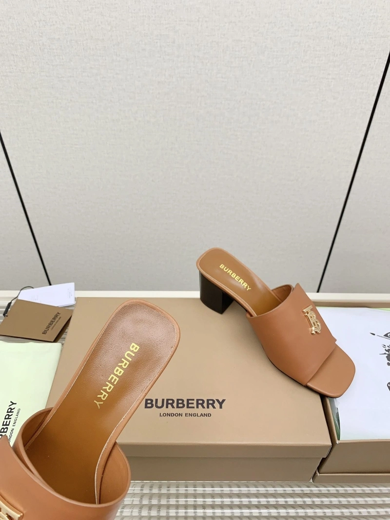 Cozy Bxrbxrry Slippers 115457