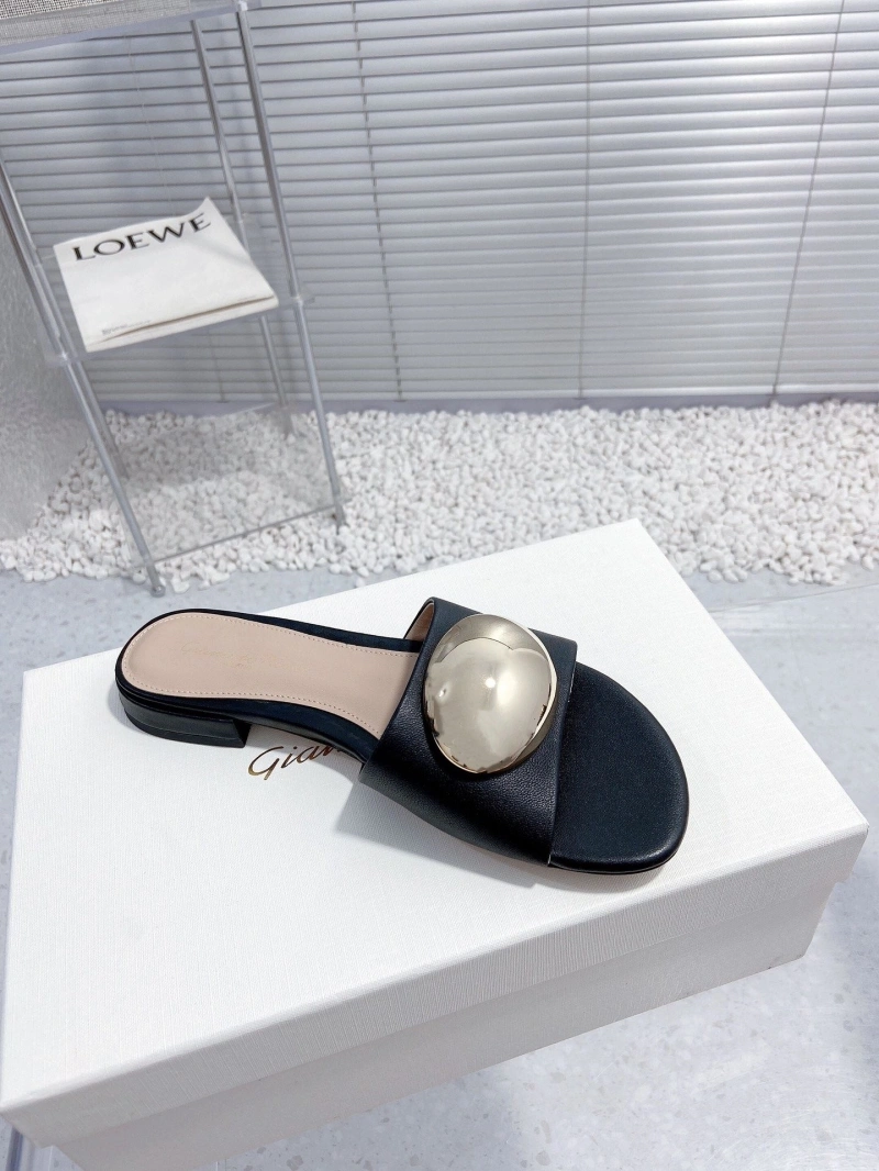 Trendsetting Othxr Slippers 216573