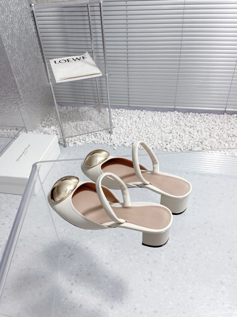 Efficient Othxr Slippers 216563
