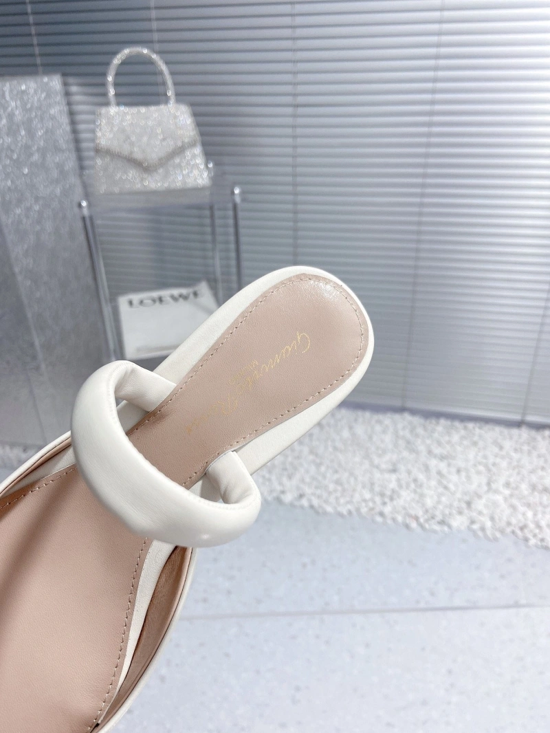 Efficient Othxr Slippers 216563