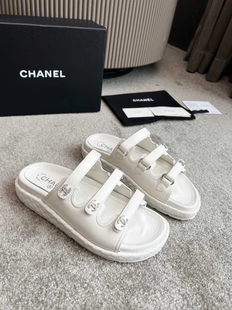Bright Chxnxl Sandals 119314