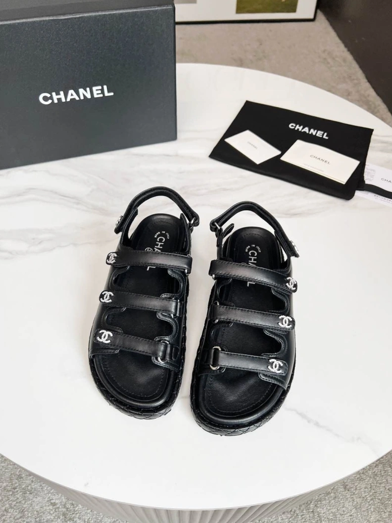 Compact Chxnxl Sandals 119301